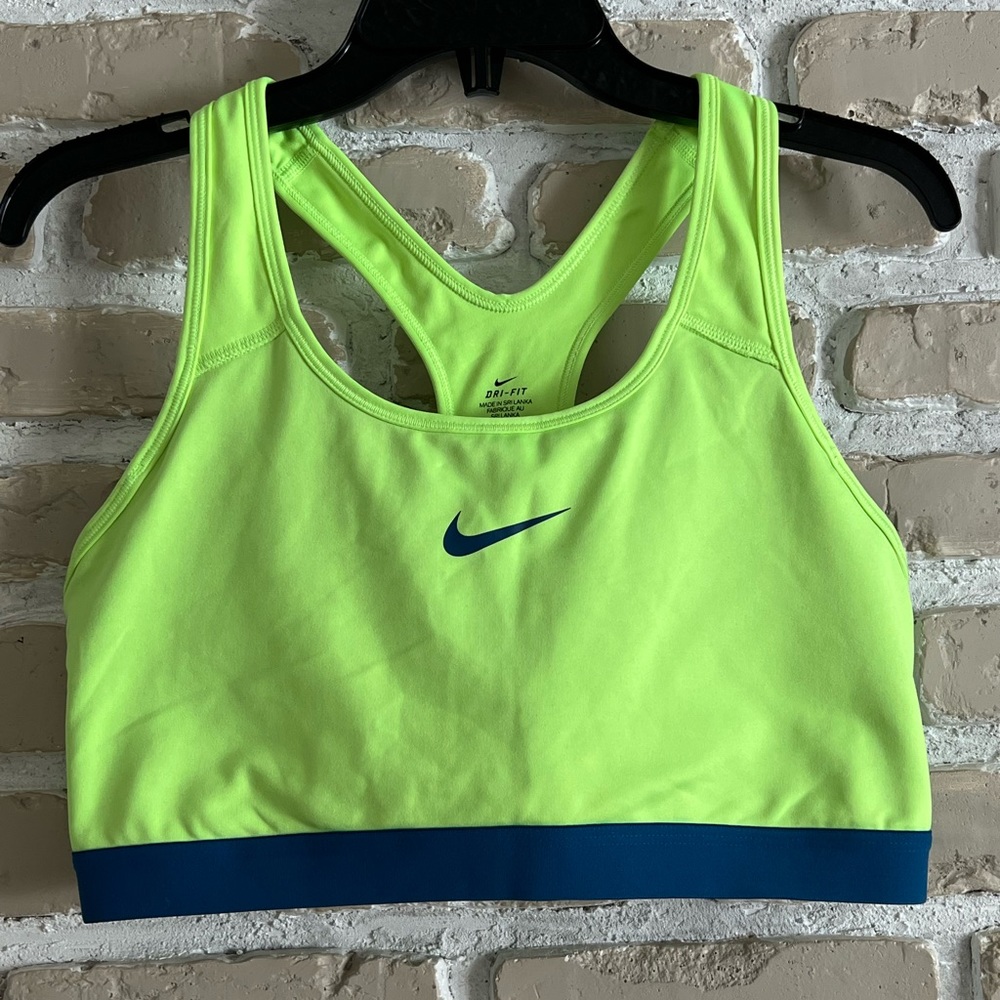 Nike sports Bra